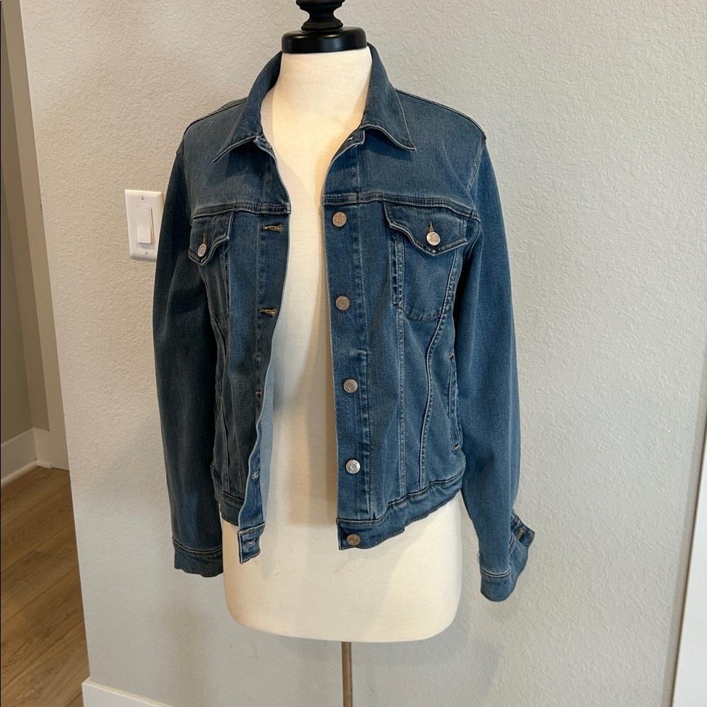 Women’s Gap Jean Jacket